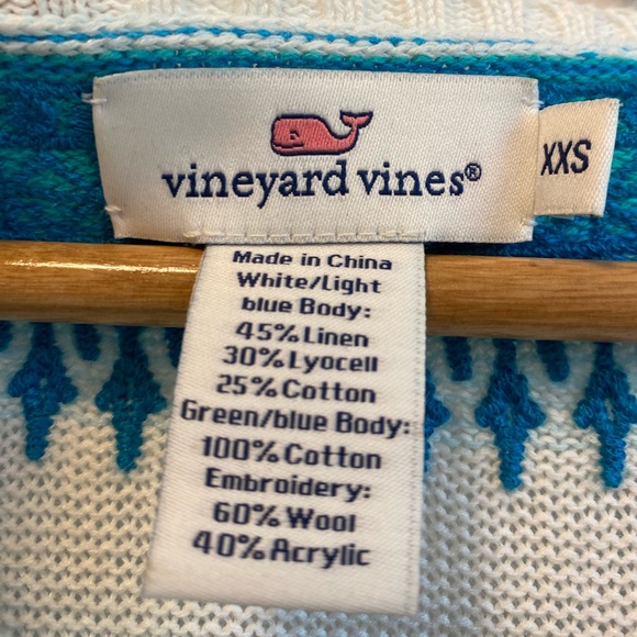 Vineyard Vines V-Neck Embroidered Tunic Top - Picture 7 of 7
